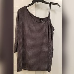 One shoulder strapless blouse